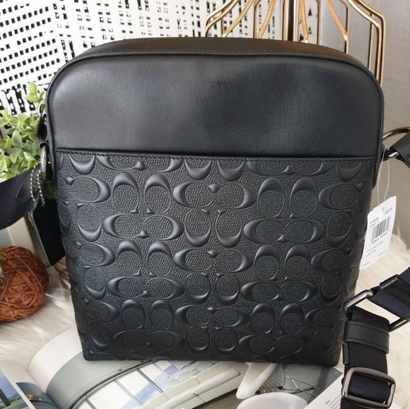 Coach Houston Flight Bag in Embossed Signature Leather Black - Picture 2 of 3